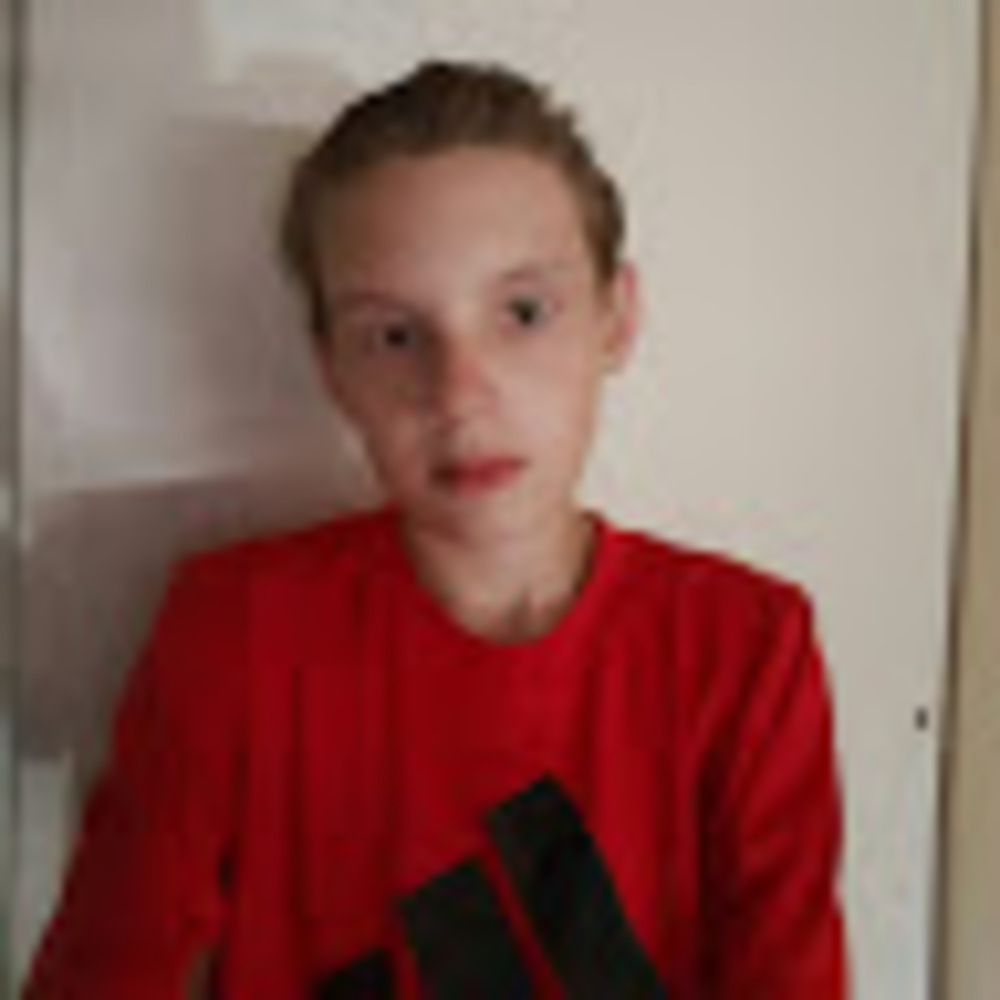 Meet your Posher, Dominic